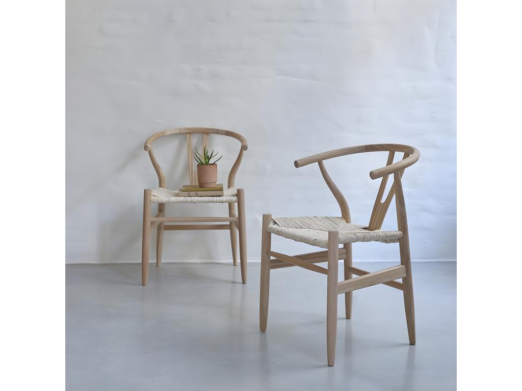 Set of 2 chairs in solid Meubiana wood with woven seats